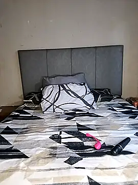 Snapshot of ThickPearlx23 chatting on 02/08/26, 06:39 ThickPearlx23 online show from 02/08/26, 06:39