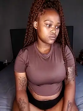 Snapshot of ThickPearlx23 chatting on 03/01/26, 08:27 ThickPearlx23 online show from 03/01/26, 08:27