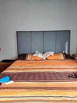 Snapshot of ThickPearlx23 chatting on 04/01/26, 06:14 ThickPearlx23 online show from 04/01/26, 06:14