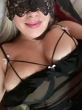 Snapshot of 69Laura696 chatting on 02/23/25, 12:37 69Laura696 online show from 02/23/25, 12:37