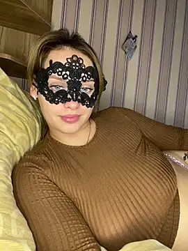 Snapshot of 69Laura696 chatting on 09/12/25, 03:34 69Laura696 online show from 09/12/25, 03:34