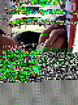 Snapshot of yovana13 chatting on 10/02/25, 03:41 yovana13 online show from 10/02/25, 03:41