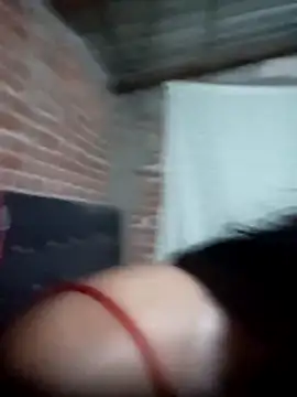 Snapshot of yovana13 chatting on 10/23/25, 04:28 yovana13 online show from 10/23/25, 04:28