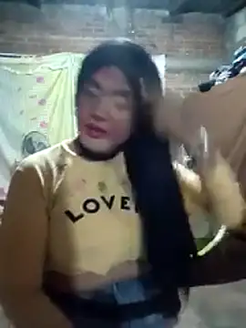 Snapshot of yovana13 chatting on 02/25/26, 04:22 yovana13 online show from 02/25/26, 04:22