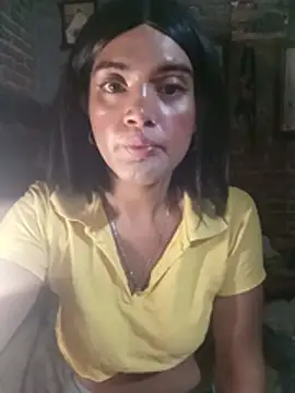 Snapshot of yovana13 chatting on 08/07/26, 12:34 yovana13 online show from 08/07/26, 12:34