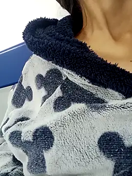 Luci And Sofi online show from 02/15/26, 09:19