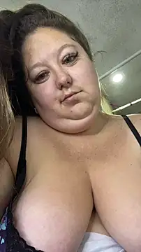 Chloee ep online show from 01/15/26, 05:23