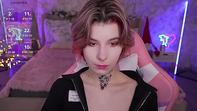 HaylaAmber online show from 12/17/24, 06:56