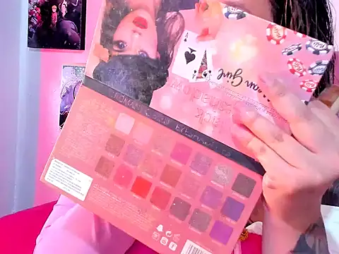 Mila nixon02 online show from 10/31/25, 04:30