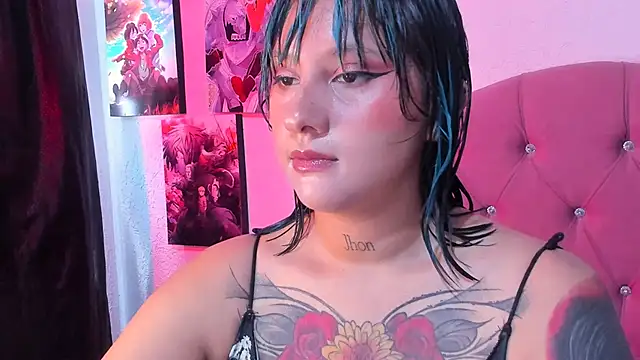 Snapshot of Mila_nixon02 chatting on 06/11/26, 04:27 Mila nixon02 online show from 06/11/26, 04:27