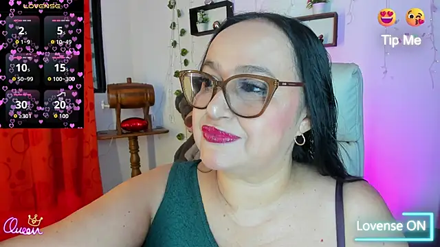 Gia Nahomi online show from 04/12/26, 09:20