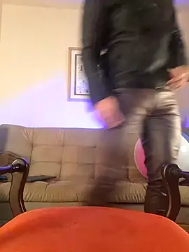 bradley colt online show from 01/05/25, 05:09