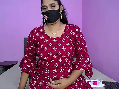 Hot Maleka online show from 10/17/25, 02:52
