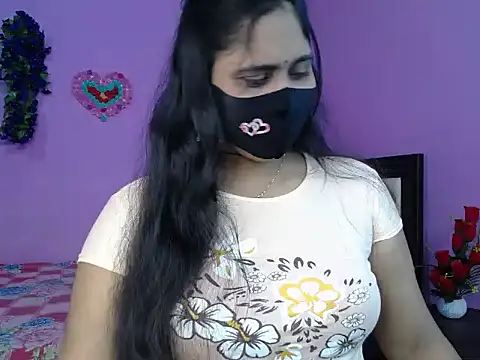 Hot Maleka online show from 04/06/26, 04:30