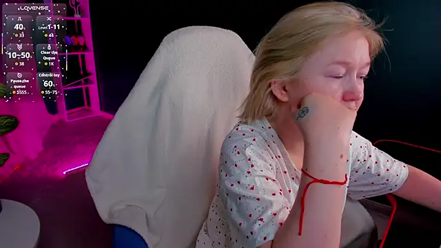 Snapshot of Sara_Robinson chatting on 03/14/26, 03:01 Sara Robinson online show from 03/14/26, 03:01