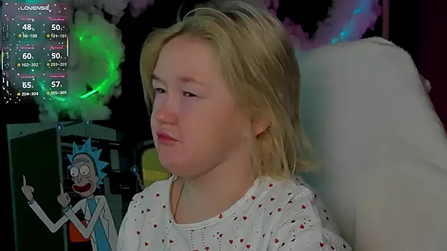 Snapshot of Sara_Robinson chatting on 03/15/26, 03:01 Sara Robinson online show from 03/15/26, 03:01