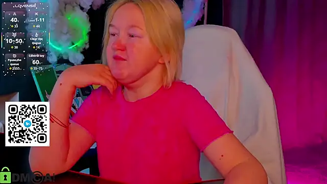 Snapshot of Sara_Robinson chatting on 03/16/26, 02:50 Sara Robinson online show from 03/16/26, 02:50