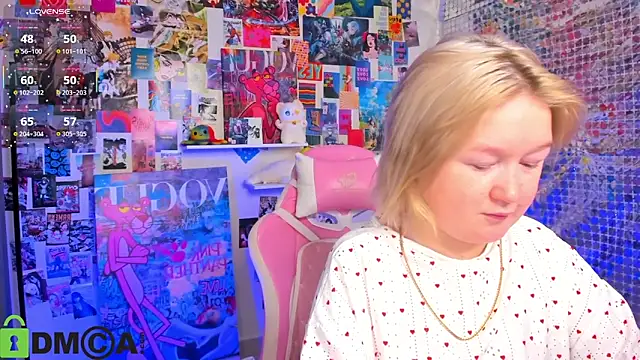 Snapshot of Sara_Robinson chatting on 03/21/26, 08:19 Sara Robinson online show from 03/21/26, 08:19