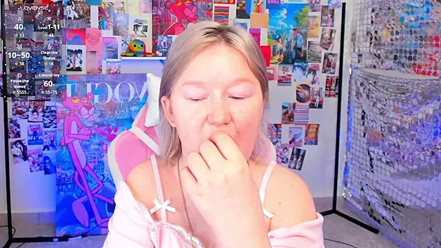 Snapshot of Sara_Robinson chatting on 03/29/26, 02:55 Sara Robinson online show from 03/29/26, 02:55