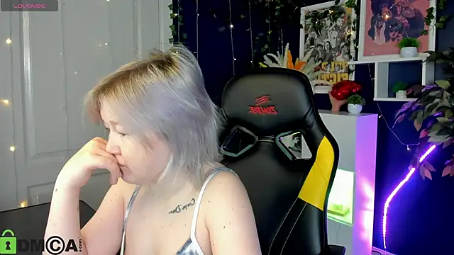 Sara Robinson online show from 05/25/26, 03:01