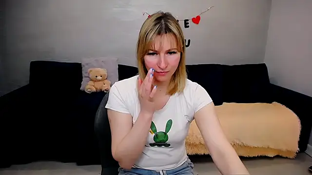 Incredible Ariela online show from 05/10/26, 09:03