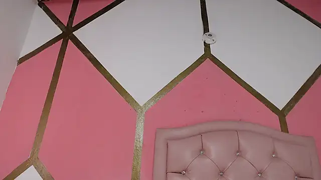 Vicky Love  online show from 02/11/25, 04:56