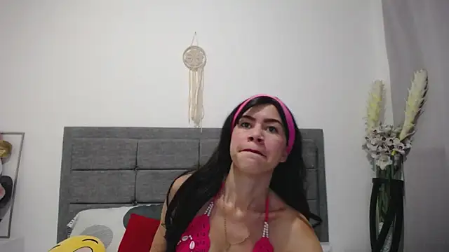 Vicky Love  online show from 02/20/25, 10:48