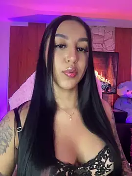 Snapshot of Tamara_Roberts1 chatting on 03/29/26, 01:38 Tamara Roberts1 online show from 03/29/26, 01:38