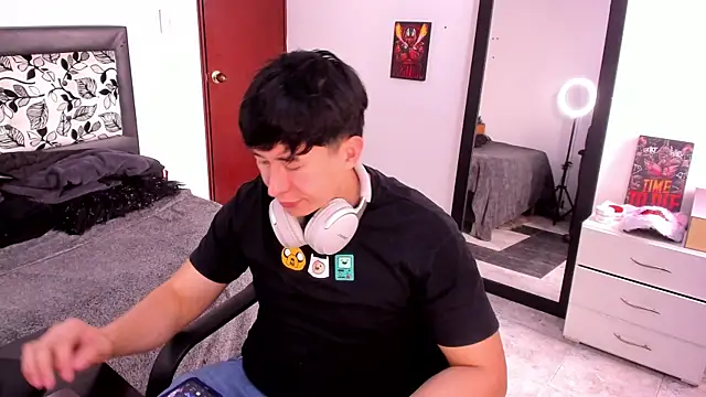 setsuna10 online show from 03/08/25, 08:35