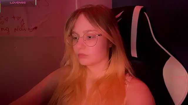 JacyWinslat online show from 03/11/25, 08:09