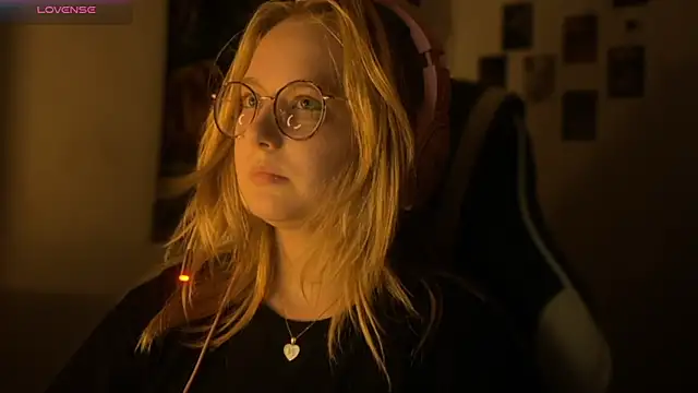 JacyWinslat online show from 09/09/25, 10:42