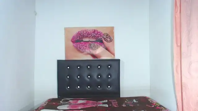 Snapshot of DOMINANTE_KLOE_ chatting on 01/07/25, 05:12 DOMINANTE KLOE online show from 01/07/25, 05:12