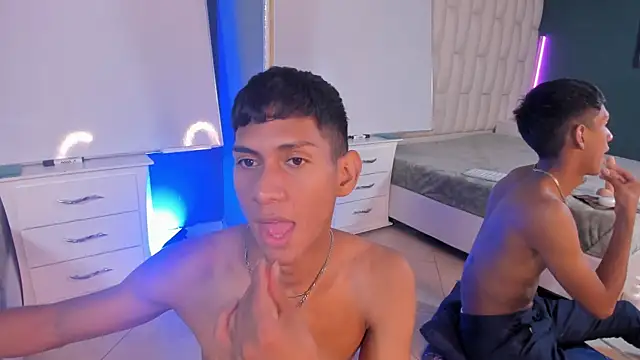 Snapshot of Nick_Collins18 chatting on 03/01/25, 07:41 Nick Collins18 online show from 03/01/25, 07:41