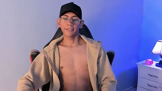 Snapshot of Nick_Collins18 chatting on 09/30/25, 08:25 Nick Collins18 online show from 09/30/25, 08:25