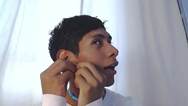 Snapshot of Nick_Collins18 chatting on 11/23/25, 05:13 Nick Collins18 online show from 11/23/25, 05:13