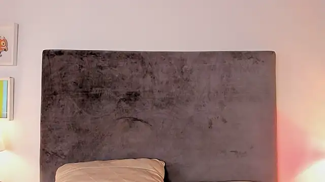 Snapshot of evelyn_evony chatting on 01/10/25, 08:29 evelyn evony online show from 01/10/25, 08:29