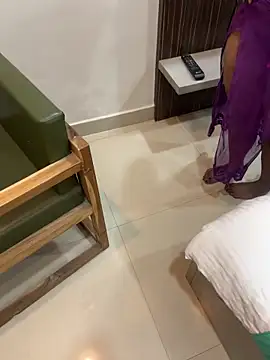 Snapshot of sexy-bu chatting on 12/14/25, 01:16 sexy-bu online show from 12/14/25, 01:16