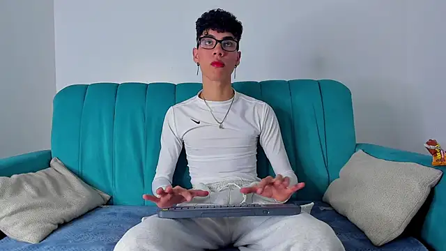 NeoRaptis online show from 01/24/25, 08:00