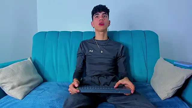 NeoRaptis online show from 01/28/25, 07:53