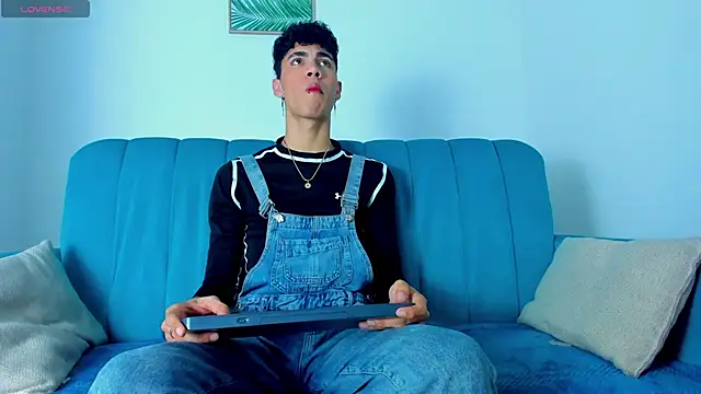 NeoRaptis online show from 02/28/25, 08:18