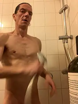 Snapshot of Sunking13cm chatting on 01/07/26, 07:49 Sunking13cm online show from 01/07/26, 07:49