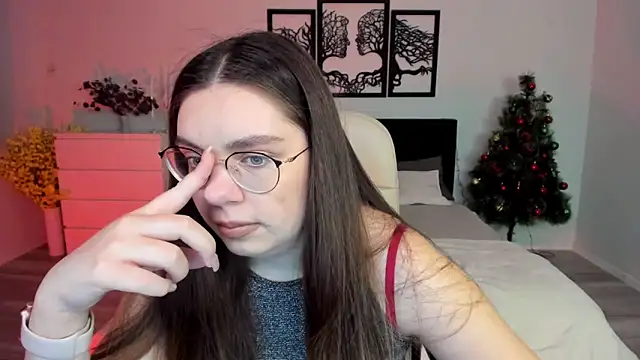 DaniellaLovely online show from 12/20/24, 11:43