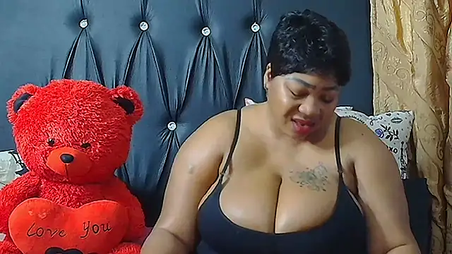 Snapshot of HUMONGUOUSTITSS chatting on 09/28/25, 02:33 HUMONGUOUSTITSS online show from 09/28/25, 02:33