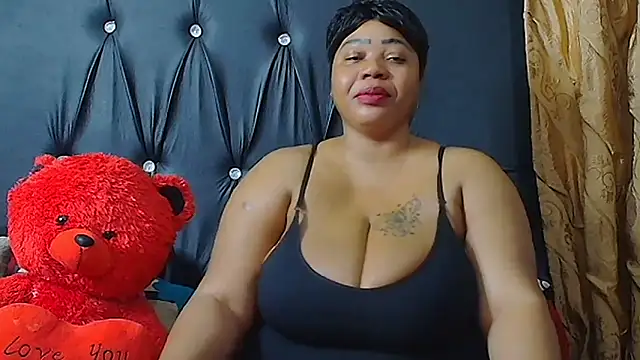 Snapshot of HUMONGUOUSTITSS chatting on 09/29/25, 03:39 HUMONGUOUSTITSS online show from 09/29/25, 03:39