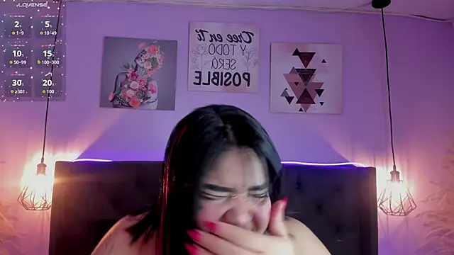 Snapshot of KRYSTENMOON chatting on 04/27/26, 02:04 KRYSTENMOON online show from 04/27/26, 02:04