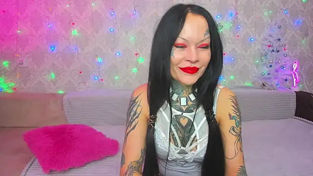 Megan Black Moon online show from 12/27/24, 04:36