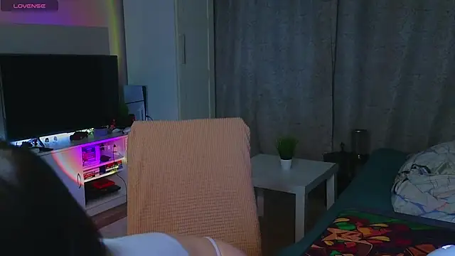 Snapshot of MaryRace chatting on 09/11/25, 01:11 MaryRace online show from 09/11/25, 01:11