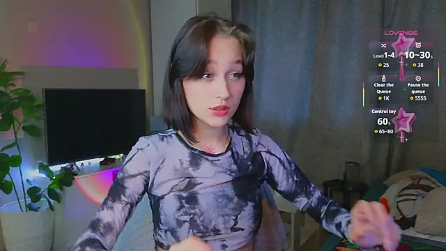 Snapshot of MaryRace chatting on 09/20/25, 12:39 MaryRace online show from 09/20/25, 12:39