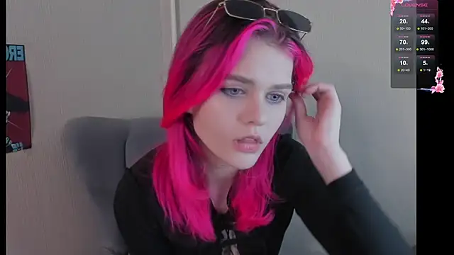 JulieTaylors online show from 11/18/25, 10:25