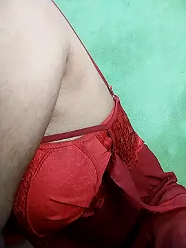 Snapshot of Queen-Amelia chatting on 12/20/25, 10:11 Queen-Amelia online show from 12/20/25, 10:11